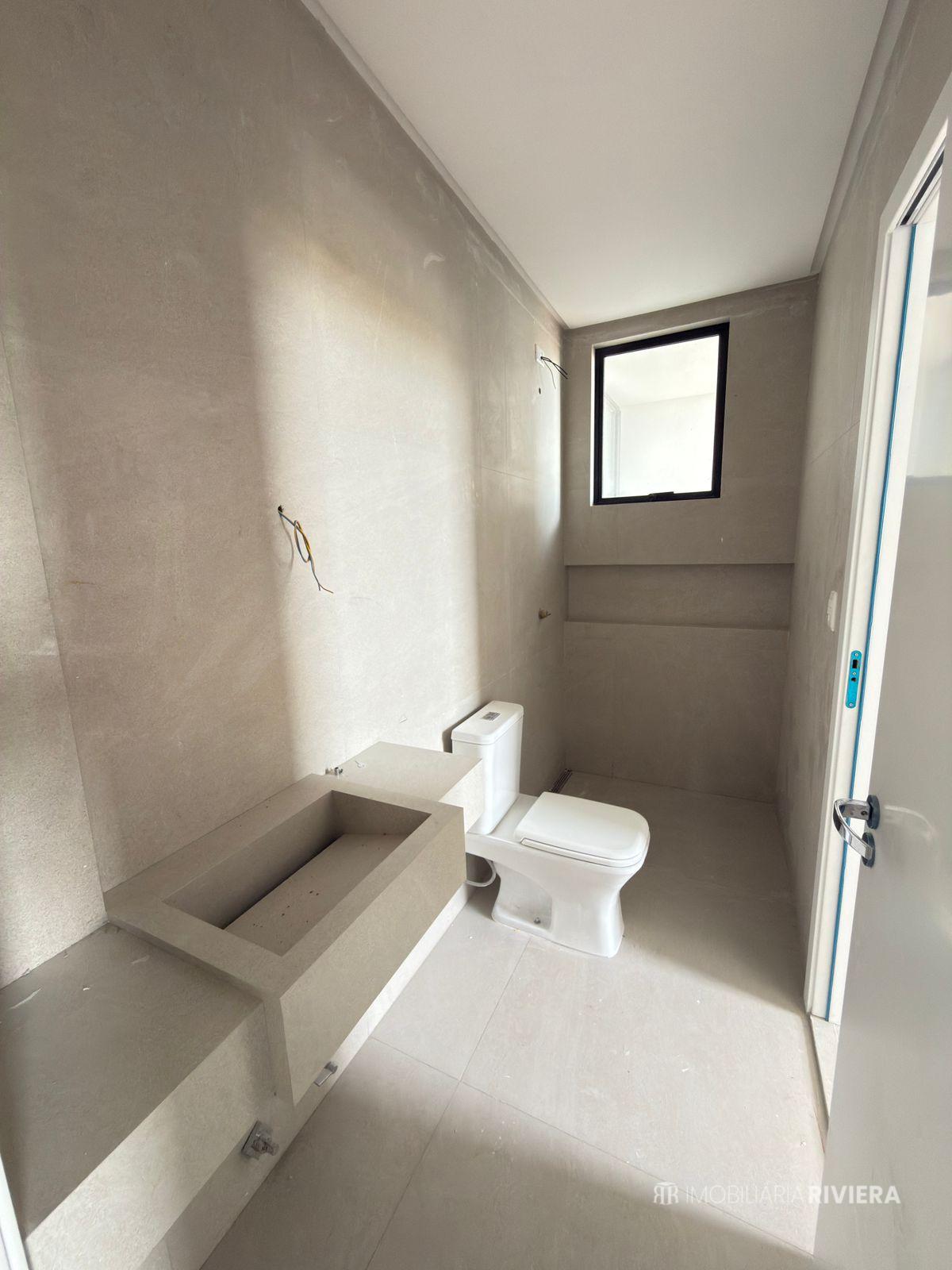 WhatsApp Image 2025-12-17 at 17.37.29 (1)